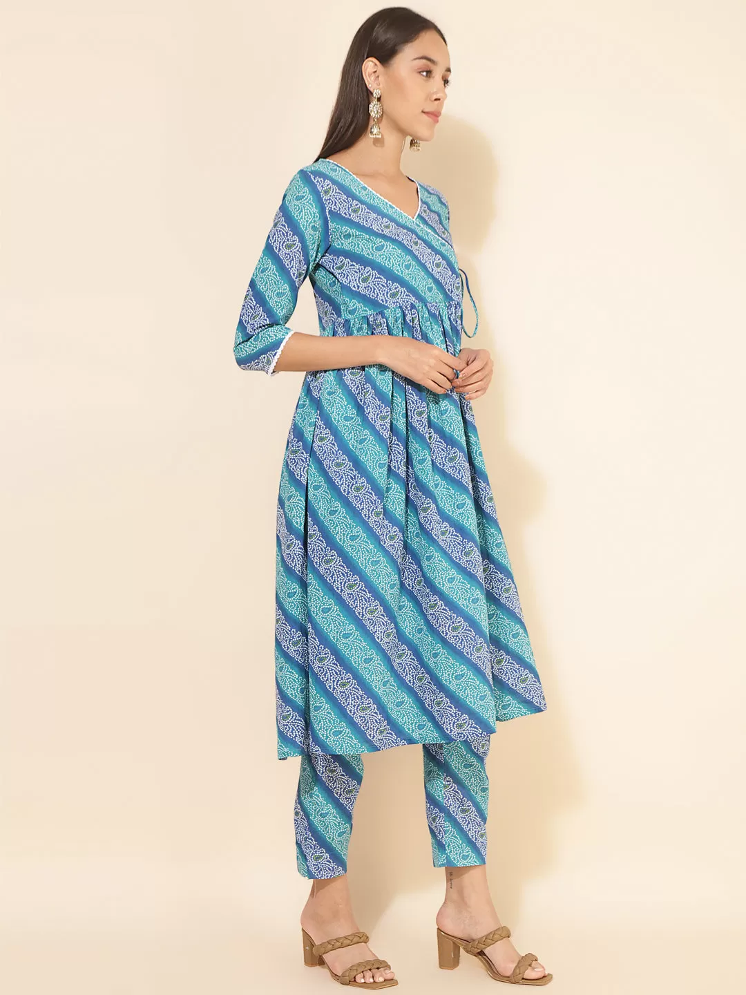 Blue Cotton Bandhani Printed Kurta with Pant