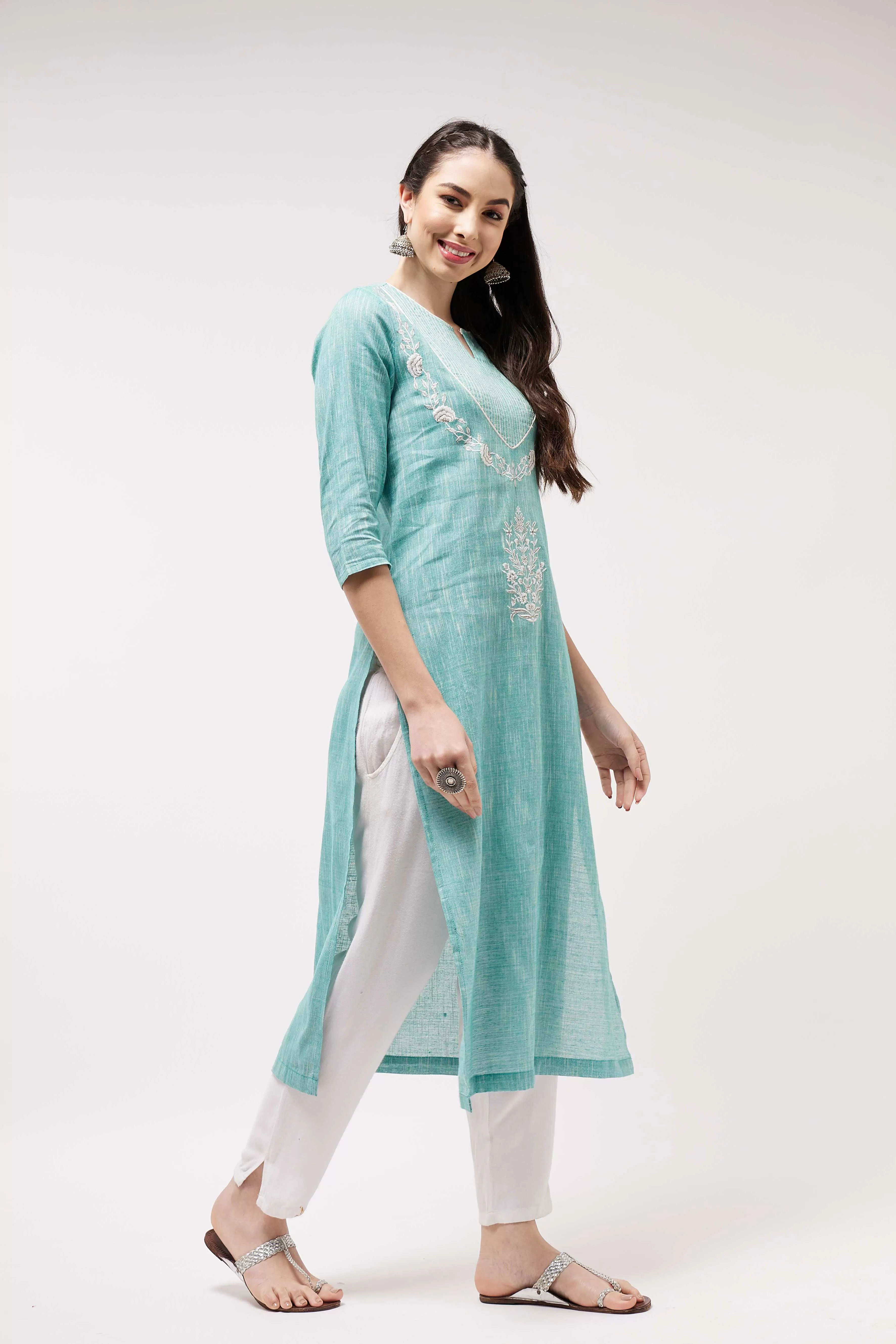 Chambray Embroidered Quarter Sleeves Kurta