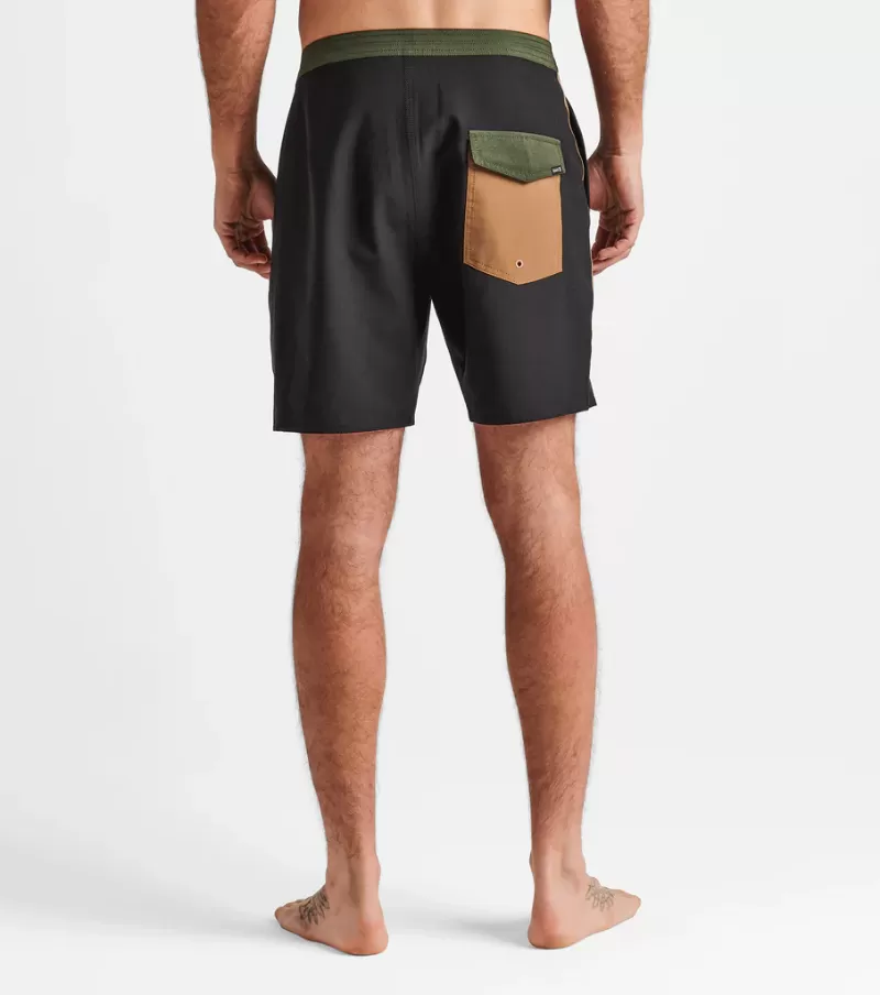 Chiller Boardshorts 17"