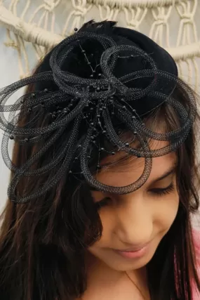 Derby Pearl Black Fascinator