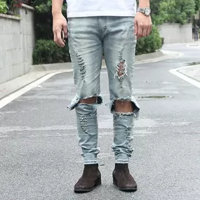 Destroyed Skinny Jeans