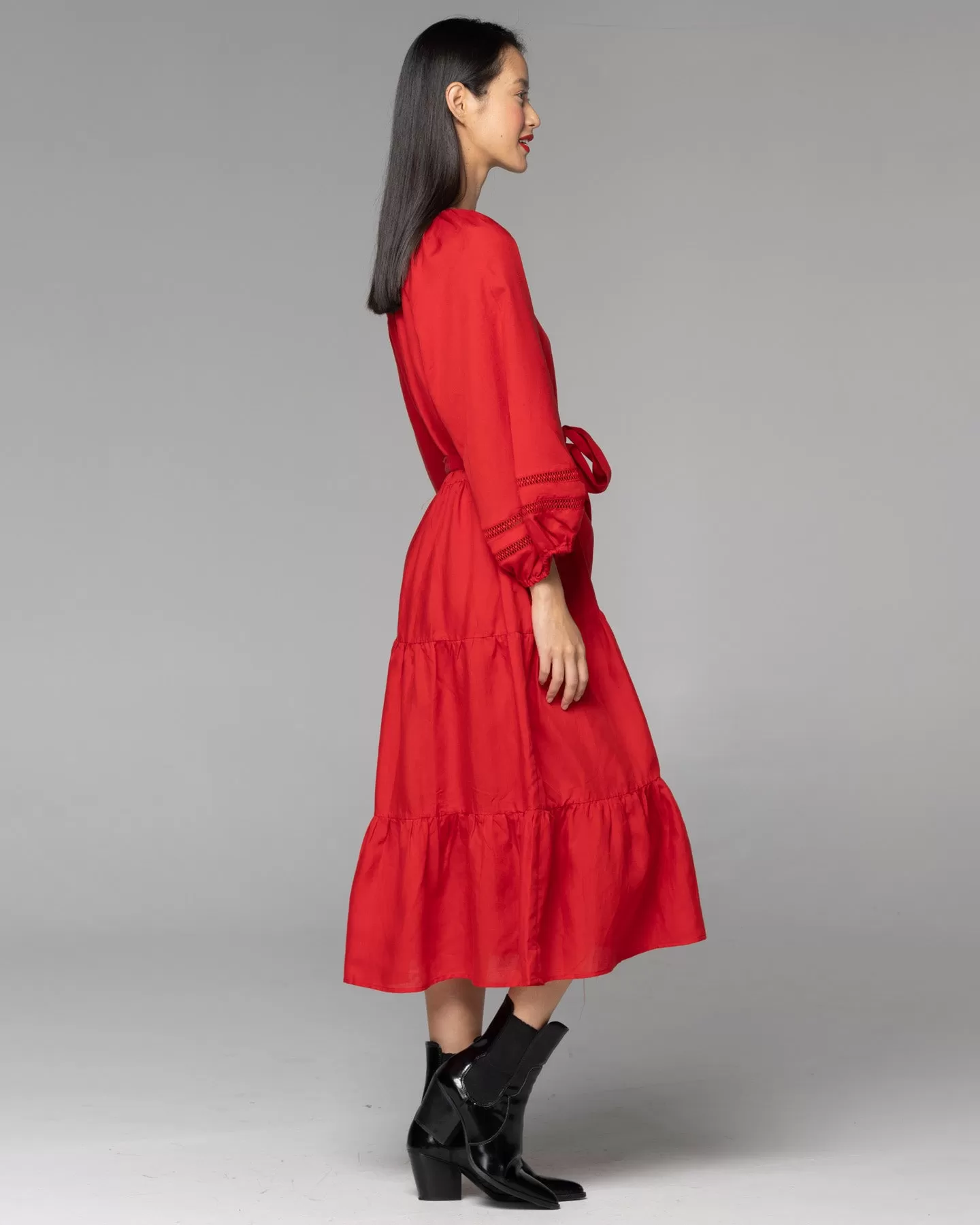 Fate   Becker Faraway Tiered Midi Dress - Cherry Red