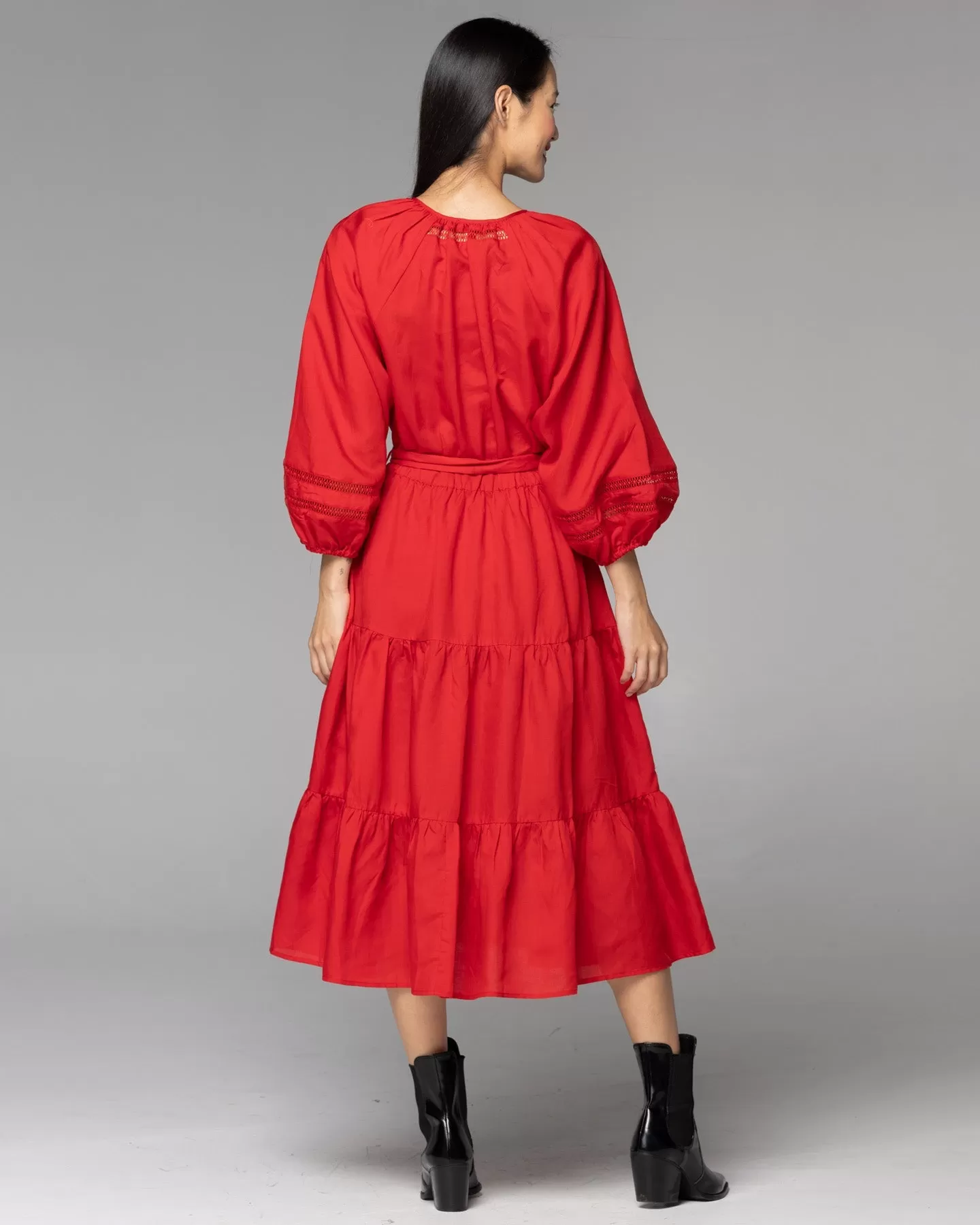 Fate   Becker Faraway Tiered Midi Dress - Cherry Red