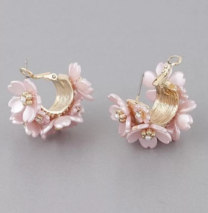 Flower hoop earrings