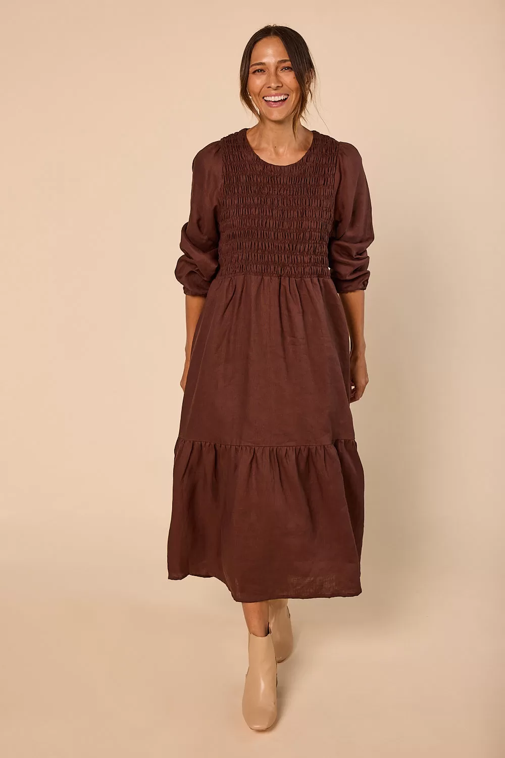 Minden Linen Shirred Long Sleeve Dress in Raisin