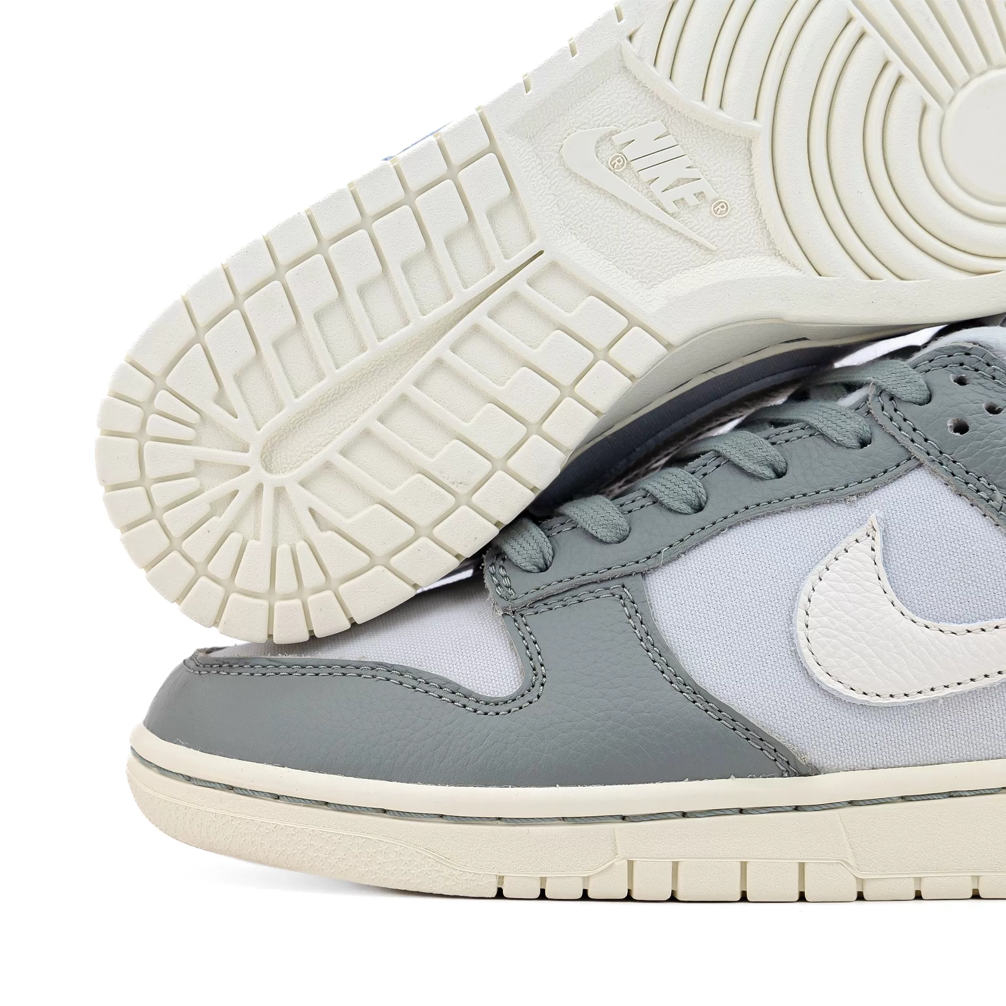 Nike | Dunk Low Retro PRM | "Mica Green" | DV7212-300