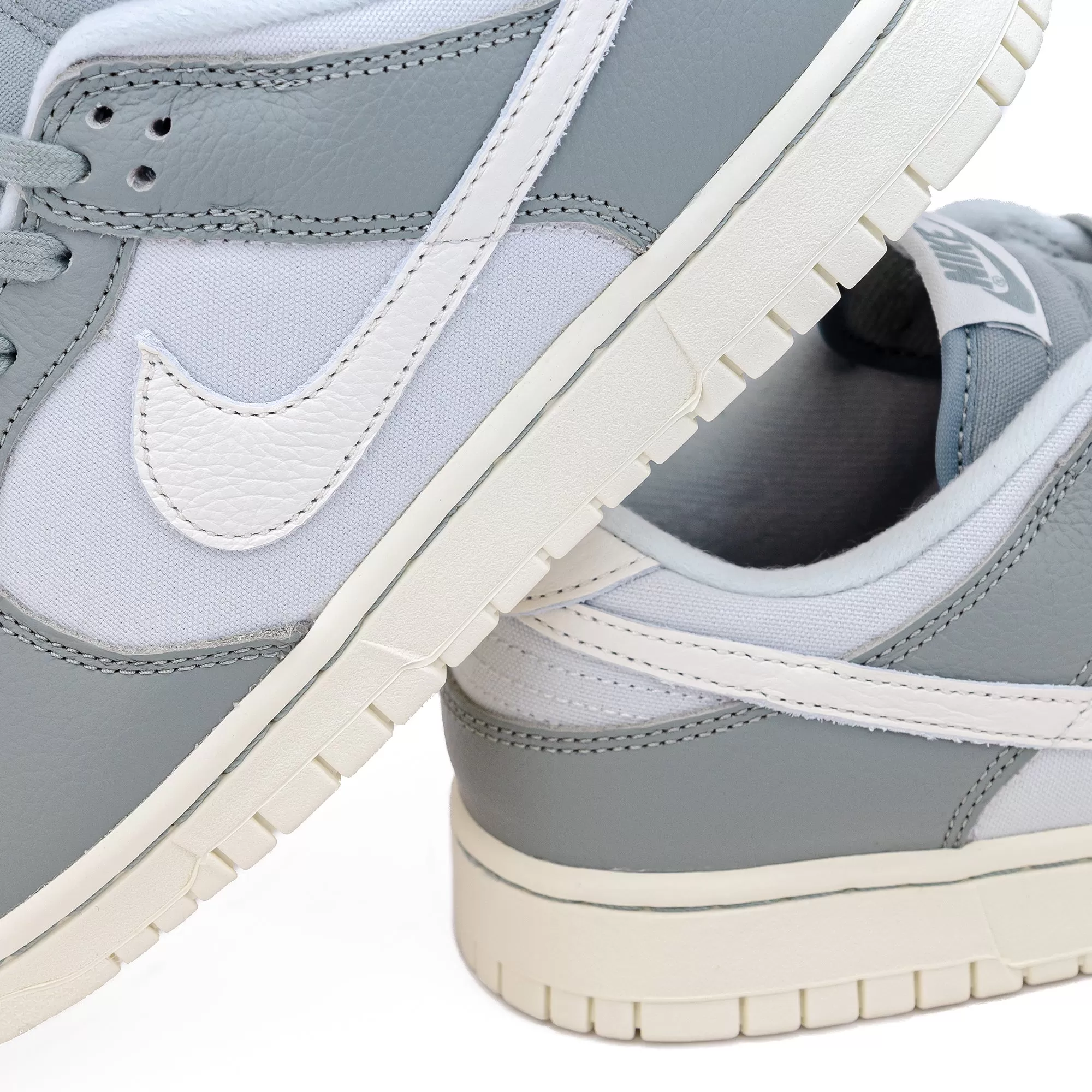 Nike | Dunk Low Retro PRM | "Mica Green" | DV7212-300