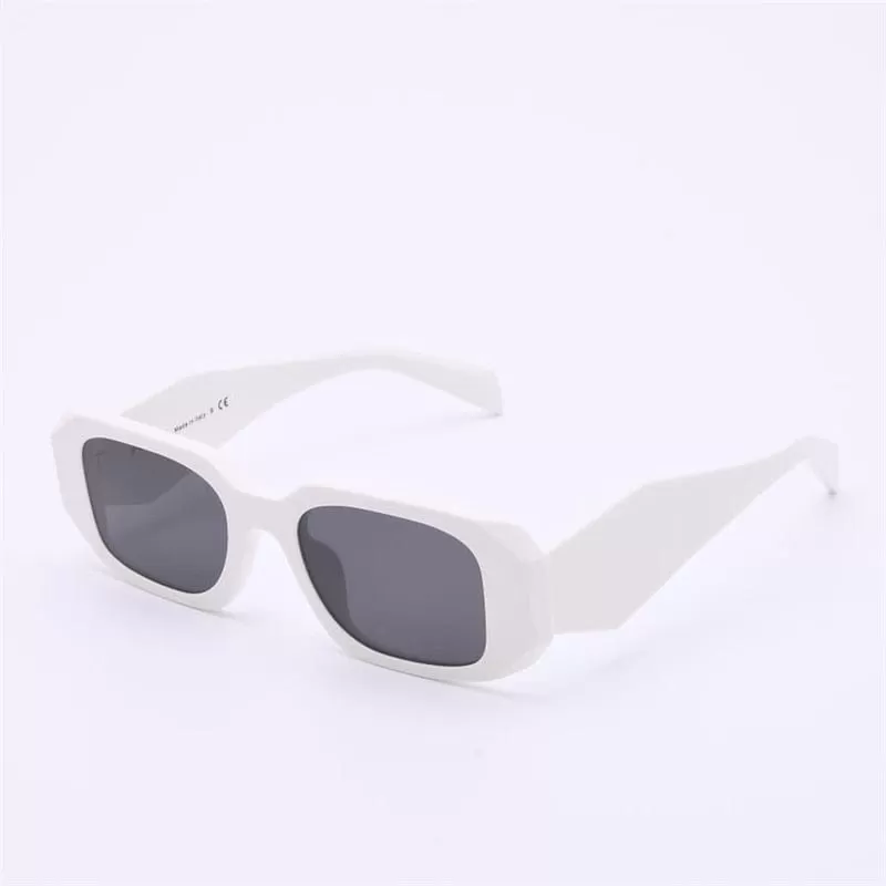 Sunglasses For Men and Women Summer Style Anti-Ultraviolet 17WF Retro Square Plate Full Frame Brand Glasses Random Box