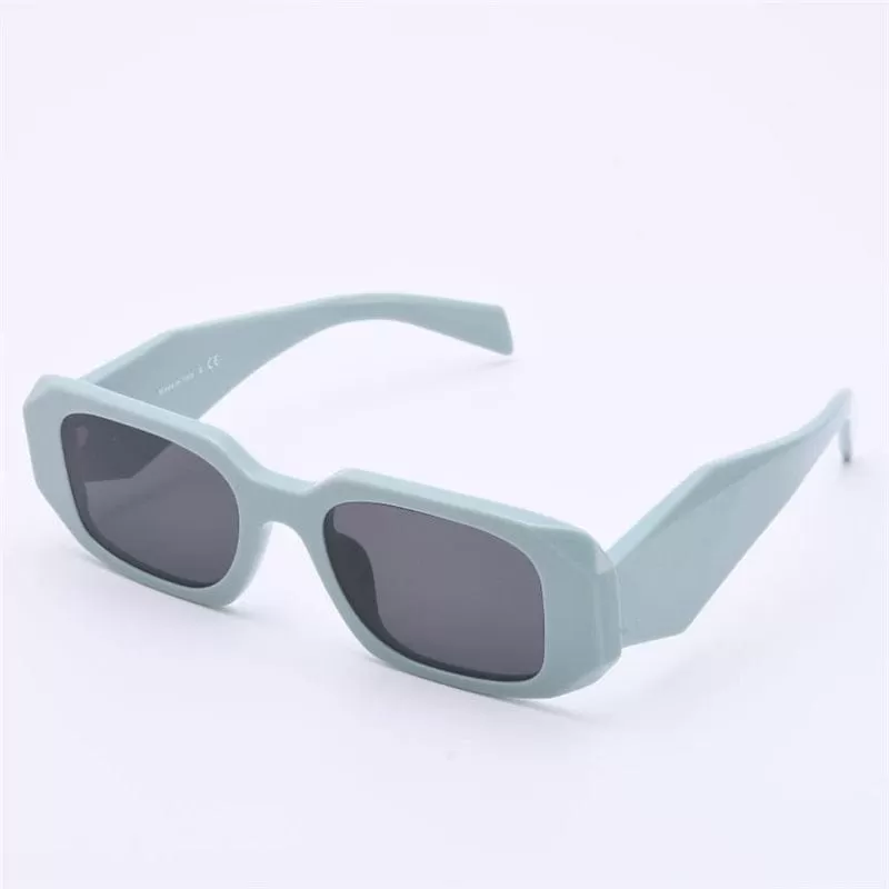 Sunglasses For Men and Women Summer Style Anti-Ultraviolet 17WF Retro Square Plate Full Frame Brand Glasses Random Box