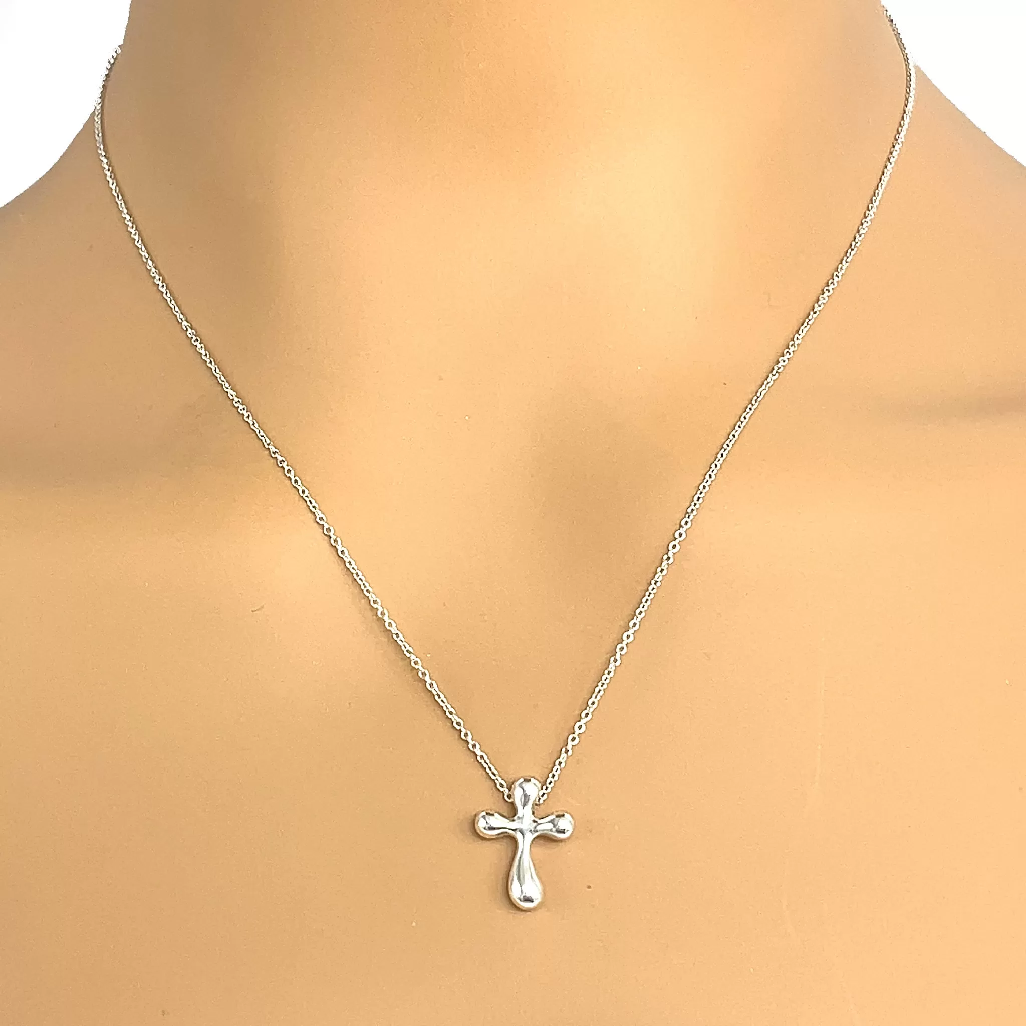 Tiffany and Co. Sterling Silver Elsa Peretti Cross Pendant Necklace